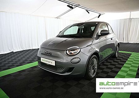 Fiat 500E 42 kWh 3+1 Style LED/Car-Play/Spurassist/16