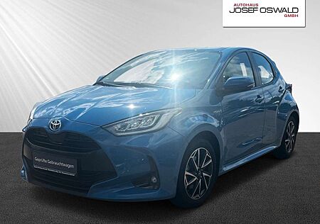 Toyota Yaris Hybrid Club