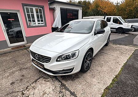 Volvo V60 Kombi Summum AWD Automatik/Navi/
