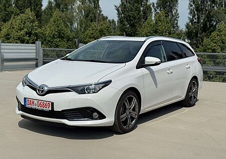 Toyota Auris Touring Sports Design Edition