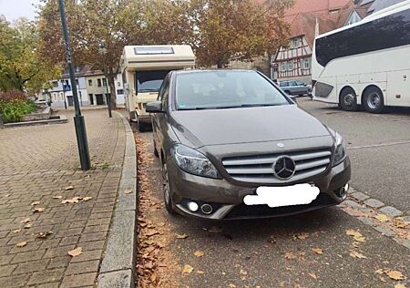 Mercedes-Benz B 180 (BlueEFFICIENCY)