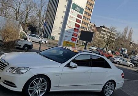 Mercedes-Benz E 350 CDI 4Matic (212.093)