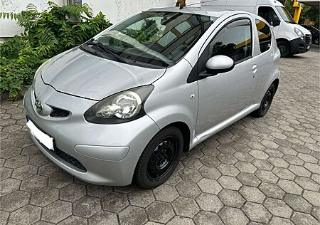 Toyota Aygo Cool Klima TÜV bis 06/2026 Allwetterreifen