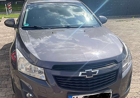 Chevrolet Cruze Station Wagon 1.6 LS