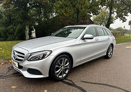 Mercedes-Benz C 180 Avantgarde T-Modell *LED*AHK*Navigation*Teilleder*