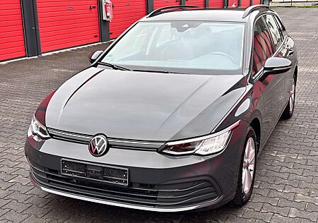 VW Golf Volkswagen VIII Variant Life eTSI