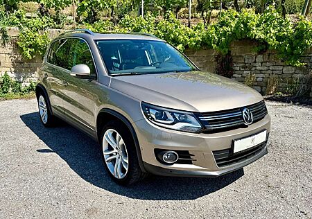 VW Tiguan Volkswagen 4Motion, 1. Hand, Pano, Automatik. Leder!
