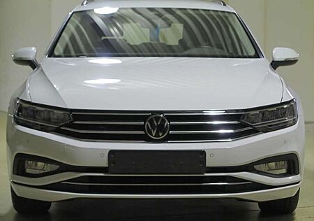 VW Passat Variant Volkswagen 2.0 TDI SCR Business AHK Navi DAB