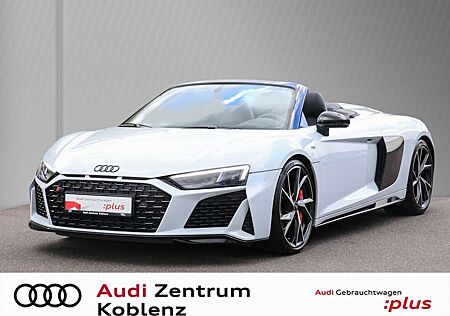 Audi R8 Spyder 5.2 FSI performance Black & White