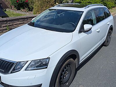 Skoda Octavia Octavia Combi 2.0 TDI 4x4 DSG Scout