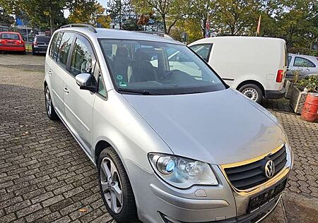 VW Touran Volkswagen Diesel 2.0 TDI DPF Trendline TÜV:05.2027