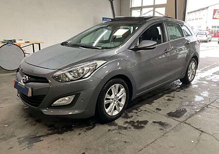 Hyundai i30 cw Trend ( SHZ/ AHK/ PANO/ L