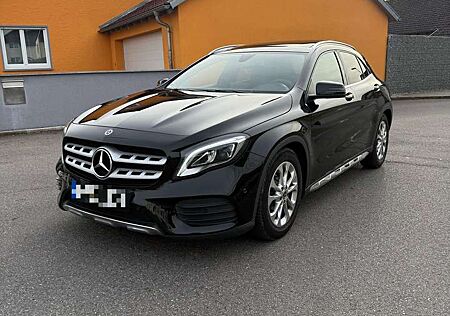 Mercedes-Benz GLA 250 4-Matic, AMG-Line