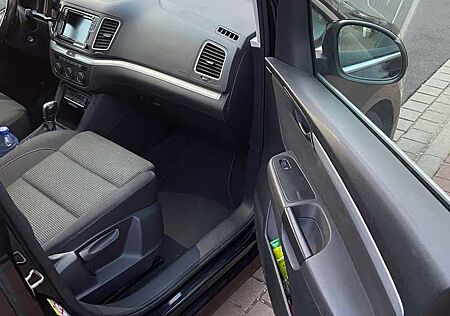 VW Sharan Volkswagen Diesel 2.0 TDI DSG (BlueMotion Technology)