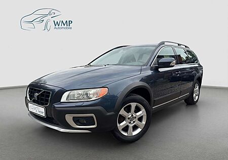 Volvo XC 70 XC70 Summum AWD/Leder/PDC/Bi-Xenon/Dynaudio