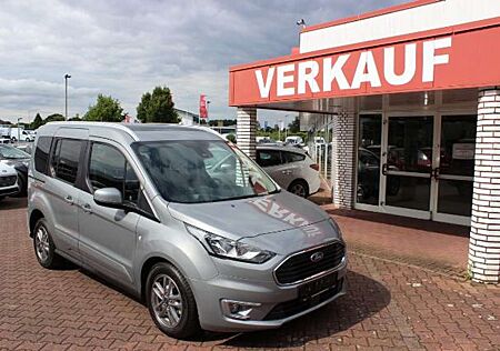 Ford Tourneo Connect Titanium 1,5 TDCi Autom. / Panorama + Kamera