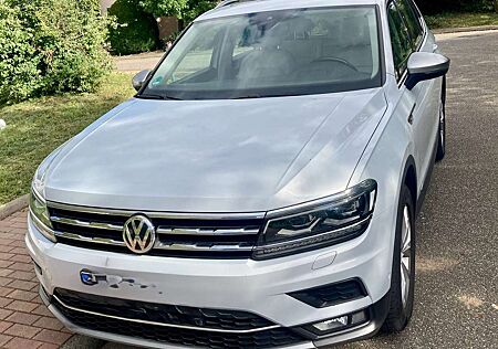 VW Tiguan Allspace Volkswagen 2.0 TDI SCR 4Motion DSG Highline