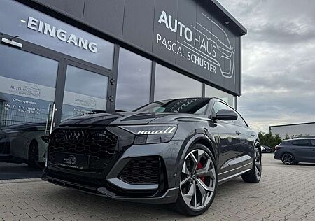 Audi RS Q8 4.0 TFSI/LUFT/AHK/305km/h/KERAMIK/PANO/