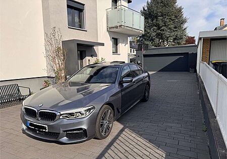 BMW 530d 530 xD •360• MSport Voll HuD Navi Prof 19 HAL