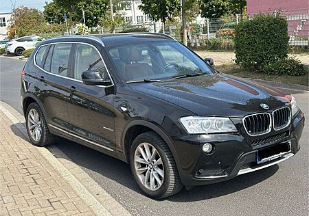 BMW X3 xDrive 20 d Leder*Navi*Panorama*Automatik