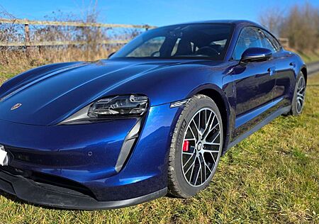 Porsche Taycan 4S