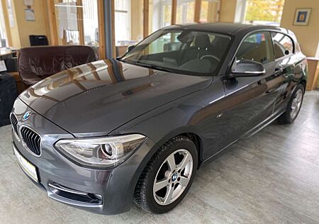 BMW 116 i Sport Line/Klima/Navi/Sitzhzg/Tempo/Tüv neu