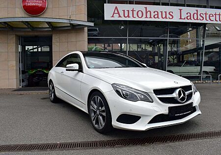 Mercedes-Benz E 220 E220 d Coupe*Sport Paket*Panorama*LED*Kamera*