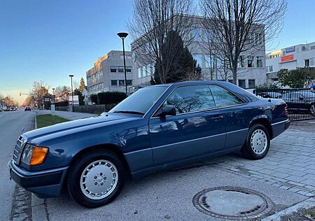 Mercedes-Benz E 300 Mercedes Benz 124 E 300V Coupe H-KENNZEICHEN