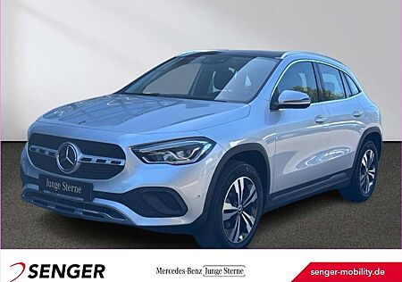 Mercedes-Benz GLA 200 Progressive Panorama Distronic LED AHK