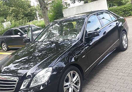 Mercedes-Benz E 350 CGI BlueEFFICIENCY 7G-TRONIC Avantgarde