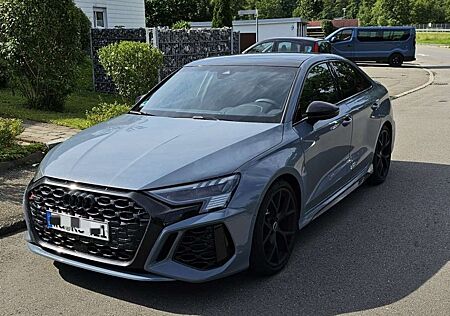 Audi RS3 TFSI Limousine quattro S tronic