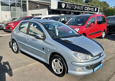 Peugeot 206 JBL Soundsystem Klima Sportsitze PDC