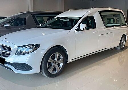 Mercedes-Benz E 220 4-MATIC/BESTATTUNGSWAGEN/LEICHENWAGEN/EU6