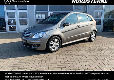 Mercedes-Benz B 180 CDI Sports Tourer AUTOMATIK+NAVI+AHK+SHZ