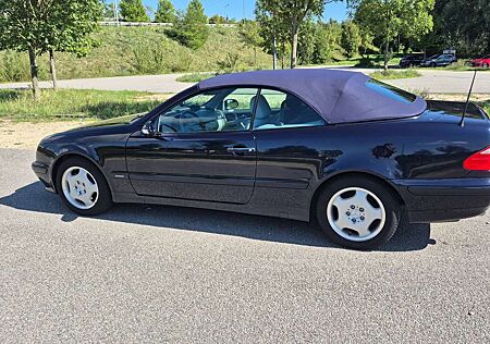 Mercedes-Benz CLK 200 CLK Cabrio 200 Kompressor Elegance