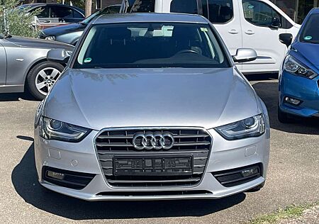 Audi A4 Lim. Ambiente MMI-NAVI/BI-XENON/2xPDC/SHZG
