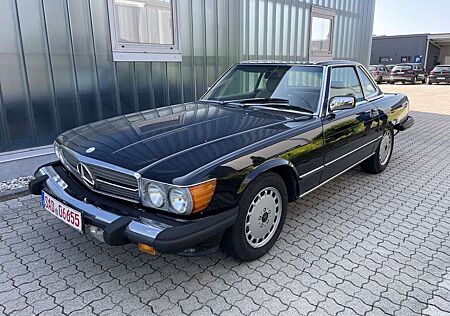 Mercedes-Benz SL 560 Cabrio mit Hardtop, Automatic, Klima, H-Kennz.