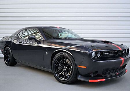 Dodge Challenger 6.4 HEMI Scat Pack NAVI*KAMERA*SITZH*SITZB