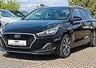 Hyundai i30 1.6 CRDi/1HD/VOLLSHEFT/LED/RCAM/NAVI/CARPLAY