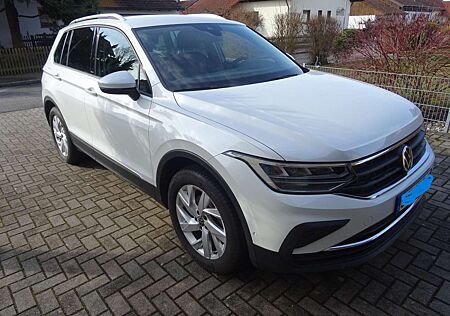 VW Tiguan Volkswagen 1.5 TSI OPF Life