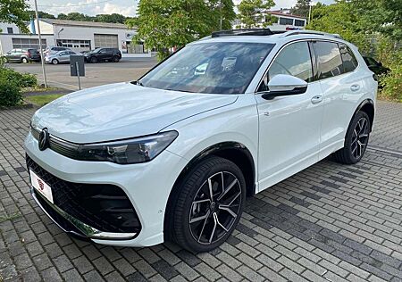 VW Tiguan Volkswagen 1.5 eTSI OPF DSG R-Line