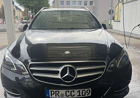 Mercedes-Benz E 220 T BlueTEC 9G-TRONIC Avantgarde