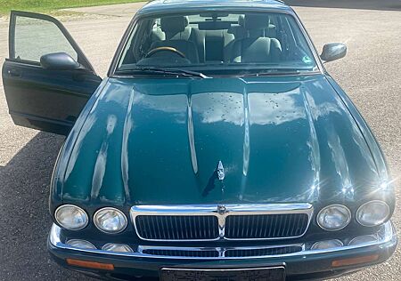 Jaguar XJ6 XJ 3.2 Executive