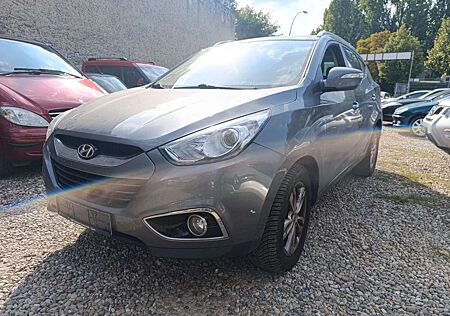 Hyundai ix35 Style 2WD-AUTOMATIK-1.HAND-SHZG-KLIMA-ALU