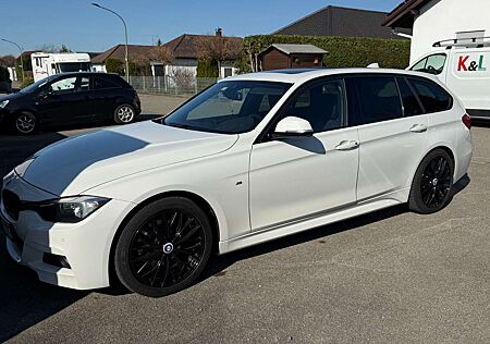 BMW 320d 320 Touring Aut. Sport Line