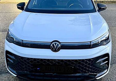 VW Tiguan Volkswagen 2.0 TDI 142 kW 4Motion R-Line