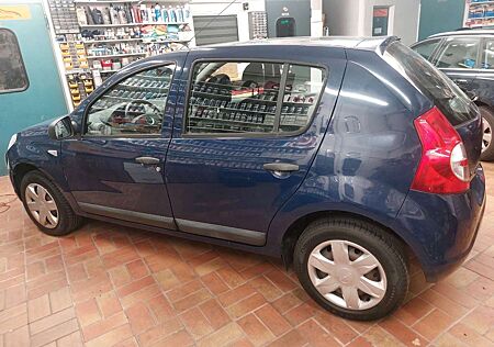 Dacia Sandero 1.2 16V Eco2*8FACH*1'Hand*KLIMA