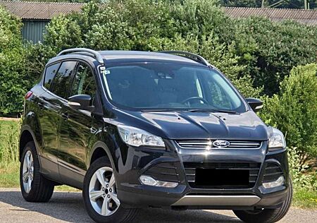 Ford Kuga 1.6 EcoBoost 4x4 Aut. Titanium