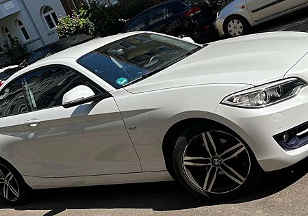 BMW 218 d Sport Line