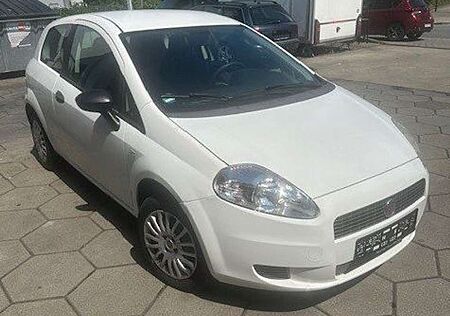 Fiat Grande Punto 3-Türer 1.2 8V Dynamic